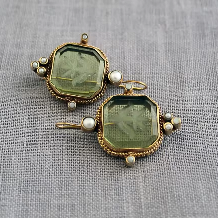 Elisa | Handgefertigte Vintage-Ohrringe mit edler Perle und Stein