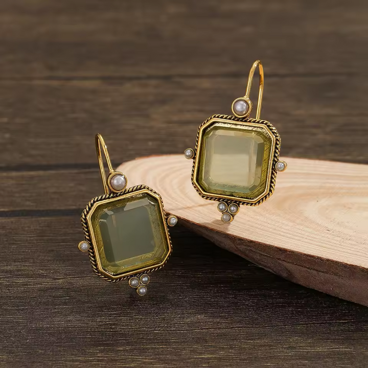 Elisa | Handgefertigte Vintage-Ohrringe mit edler Perle und Stein