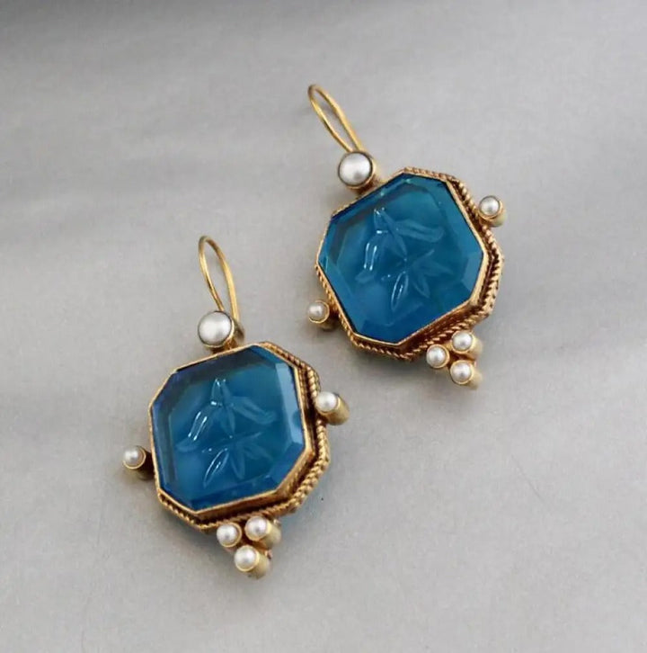 Elisa | Handgefertigte Vintage-Ohrringe mit edler Perle und Stein